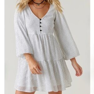 Emily Flocked Dot Tiered Mini Dress Francesca’s Women’s SZ M